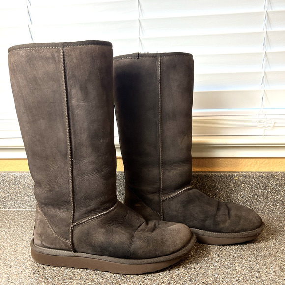 UGG Australia Brown Suede Tall Winter Boots Sheepskin Lining Women Sz 10 Pull On - Picture 3 of 11